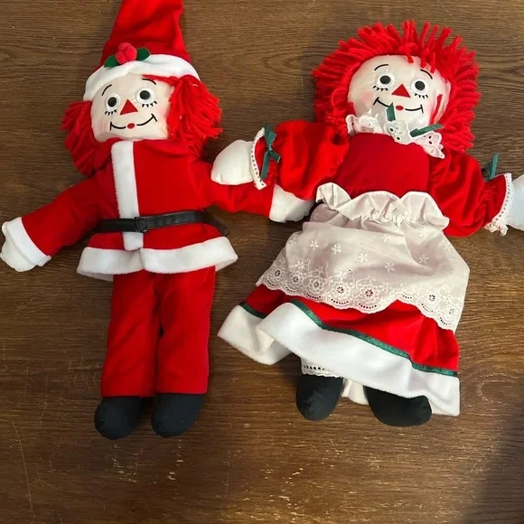 Applause Raggedy Ann and Andy 16" Christmas Dolls Set - Picture 2 of 4